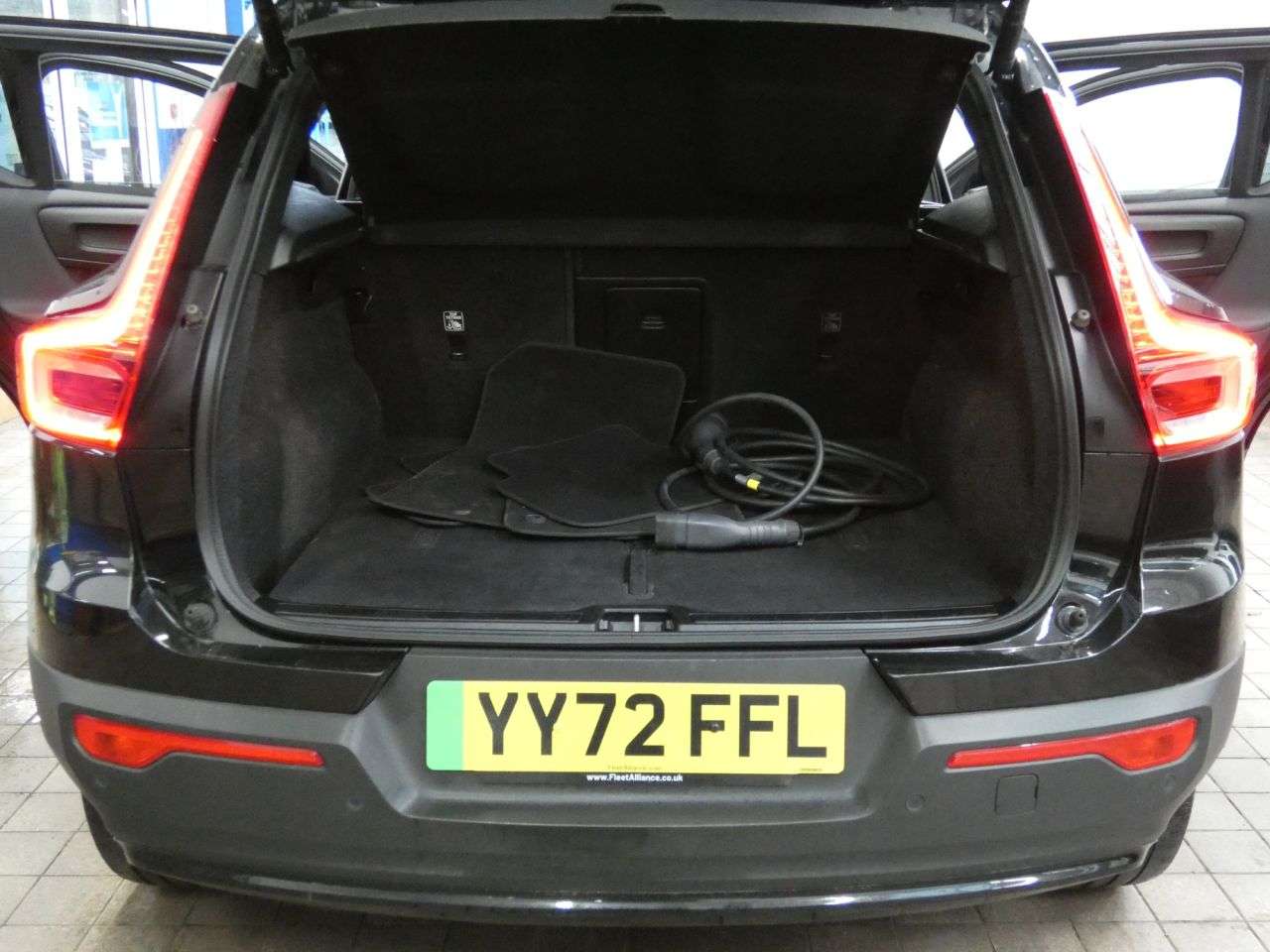 2022 VOLVO XC40 2022 VOLVO XC40