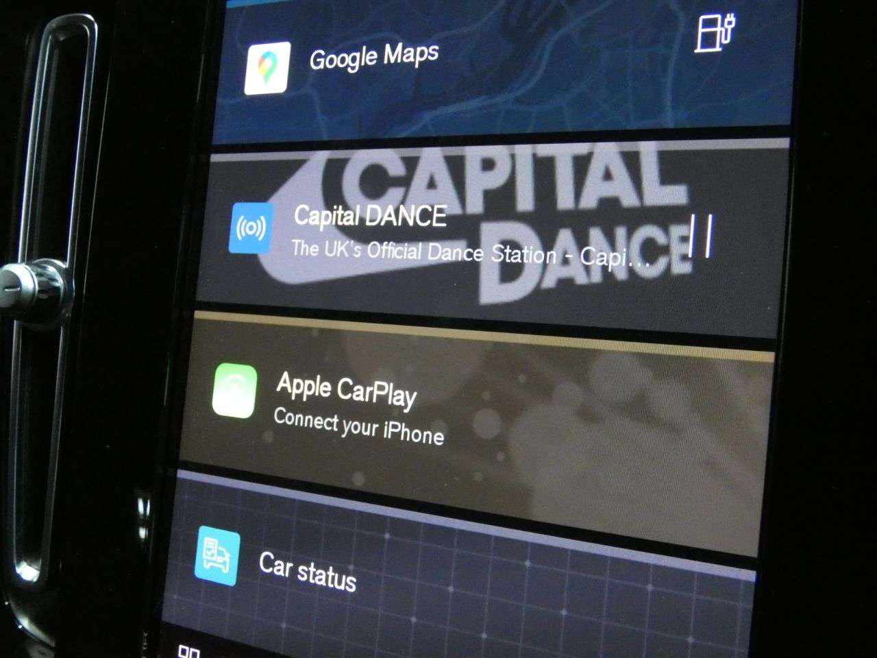 2022 VOLVO XC40 2022 VOLVO XC40