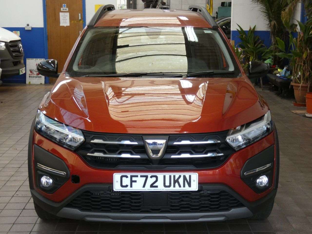 A 2022 DACIA JOGGER 1.0 TCe Extreme SE MPV 5dr Petrol Manual Euro 6 (s/s) (110 ps) GENUINE LOW A 2022 DACIA JOGGER 1.0 TCe Extreme SE MPV 5dr Petrol Manual Euro 6 (s/s) (110 ps) GENUINE LOW