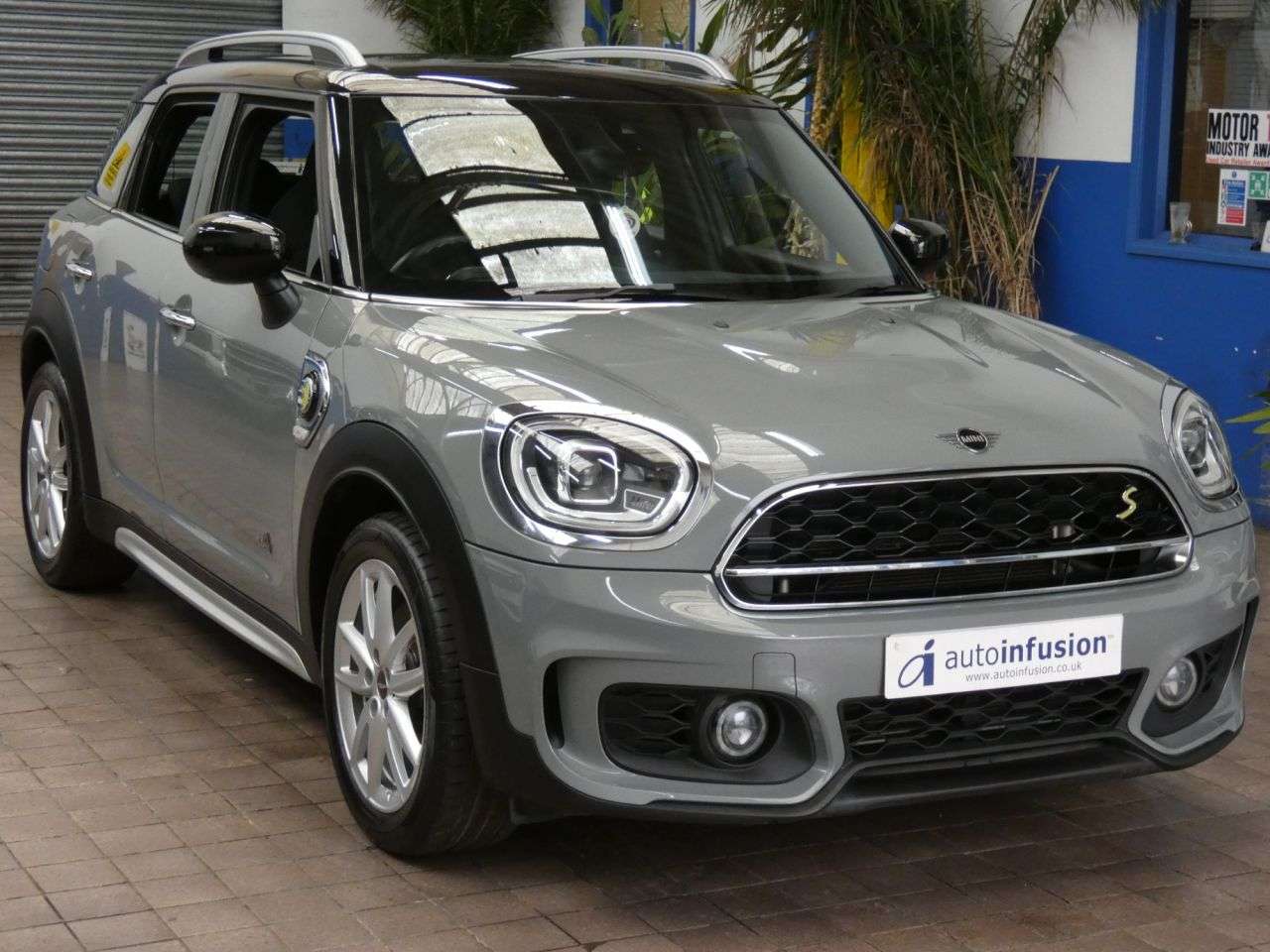 A 2021 MINI COUNTRYMAN 1.5 10kWh Cooper SE Sport SUV 5dr Petrol Plug-in Hybrid Auto ALL4 Euro 6 (s A 2021 MINI COUNTRYMAN 1.5 10kWh Cooper SE Sport SUV 5dr Petrol Plug-in Hybrid Auto ALL4 Euro 6 (s