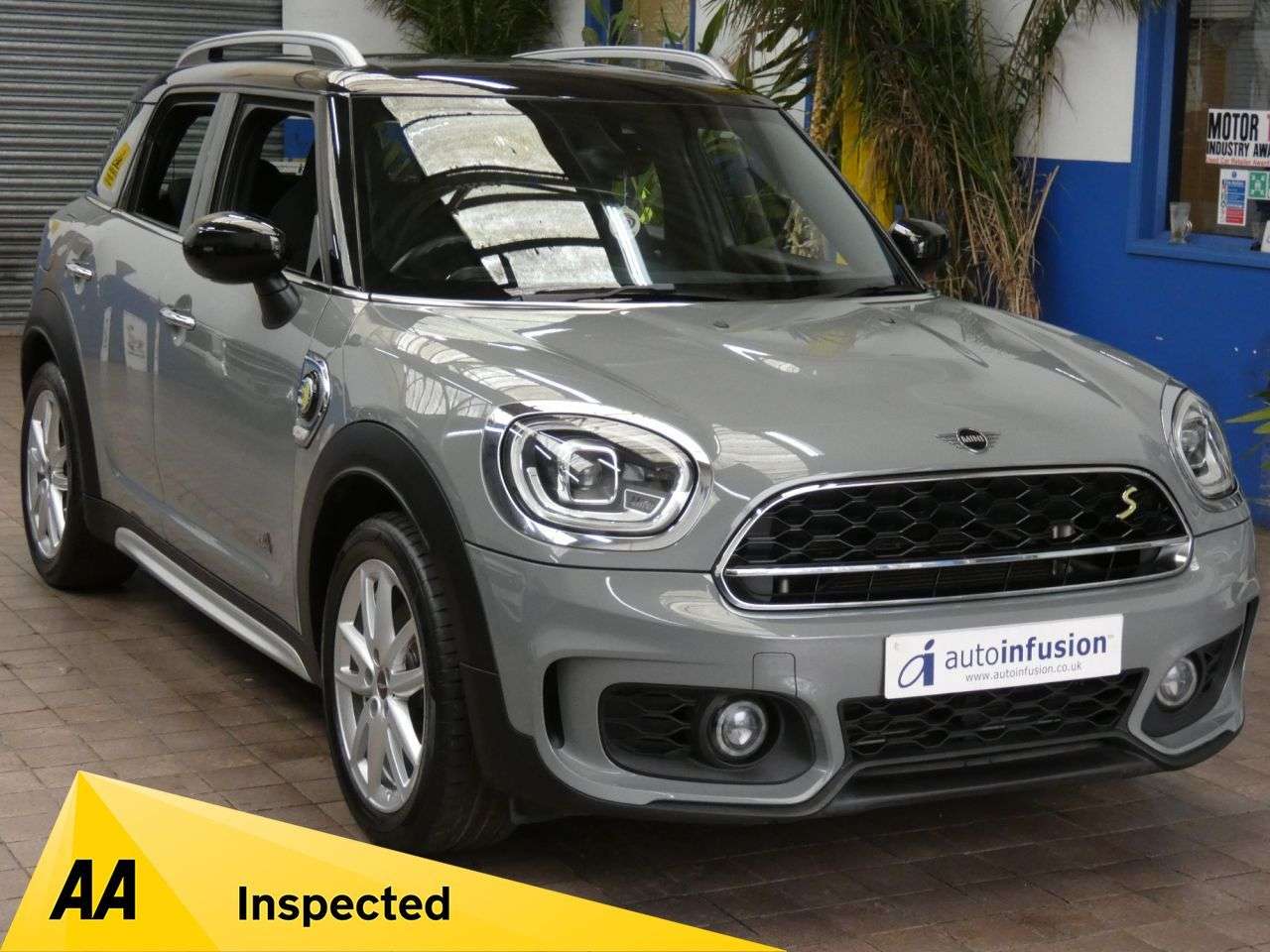 A 2021 MINI COUNTRYMAN 1.5 10kWh Cooper SE Sport SUV 5dr Petrol Plug-in Hybrid Auto ALL4 Euro 6 (s A 2021 MINI COUNTRYMAN 1.5 10kWh Cooper SE Sport SUV 5dr Petrol Plug-in Hybrid Auto ALL4 Euro 6 (s