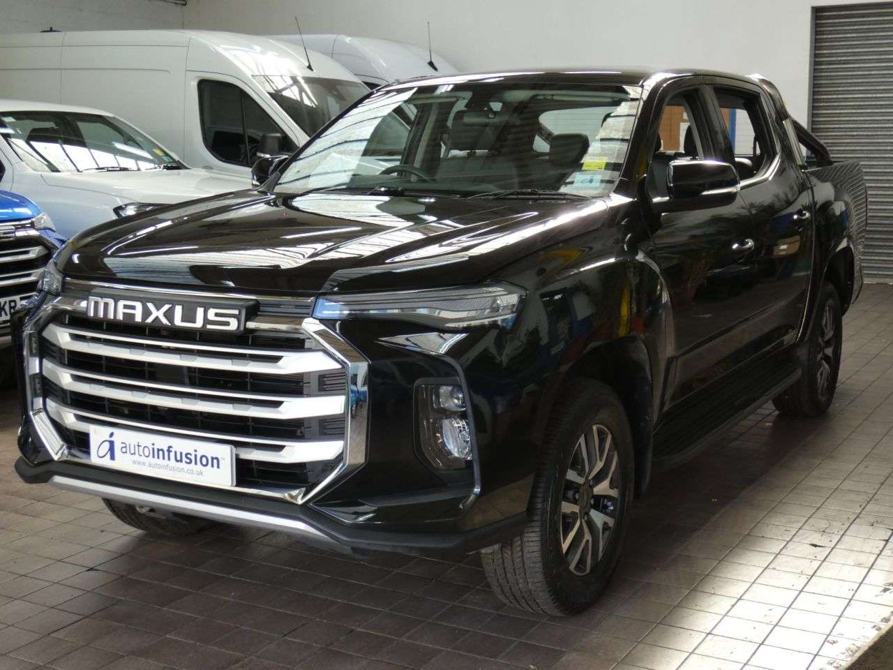 A 2023 MAXUS T90EV 88.5kWh Elite Pickup Double Cab 4dr Electric Auto RWD (177 ps) LOW MILES 1 A 2023 MAXUS T90EV 88.5kWh Elite Pickup Double Cab 4dr Electric Auto RWD (177 ps) LOW MILES 1