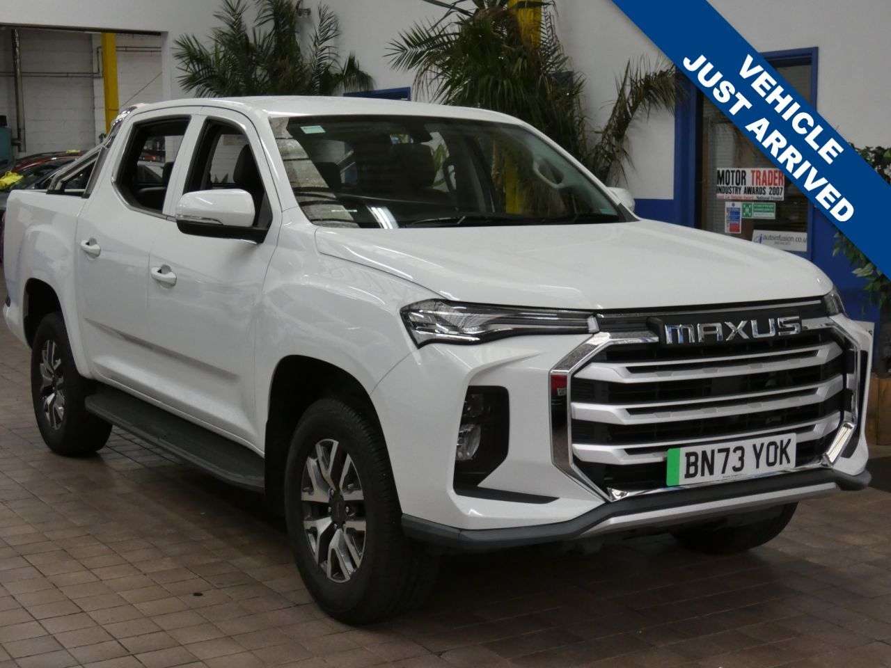 A 2023 MAXUS T90EV 88.5kWh Elite Pickup Double Cab 4dr Electric Auto RWD (177 ps) LOW MILES 1 A 2023 MAXUS T90EV 88.5kWh Elite Pickup Double Cab 4dr Electric Auto RWD (177 ps) LOW MILES 1