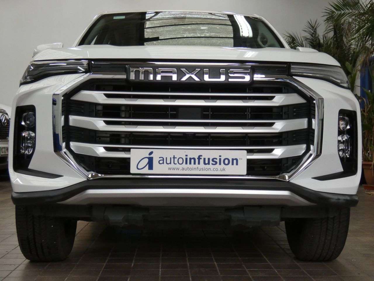 A 2023 MAXUS T90EV 88.5kWh Elite Pickup Double Cab 4dr Electric Auto RWD (177 ps) LOW MILES 1 A 2023 MAXUS T90EV 88.5kWh Elite Pickup Double Cab 4dr Electric Auto RWD (177 ps) LOW MILES 1