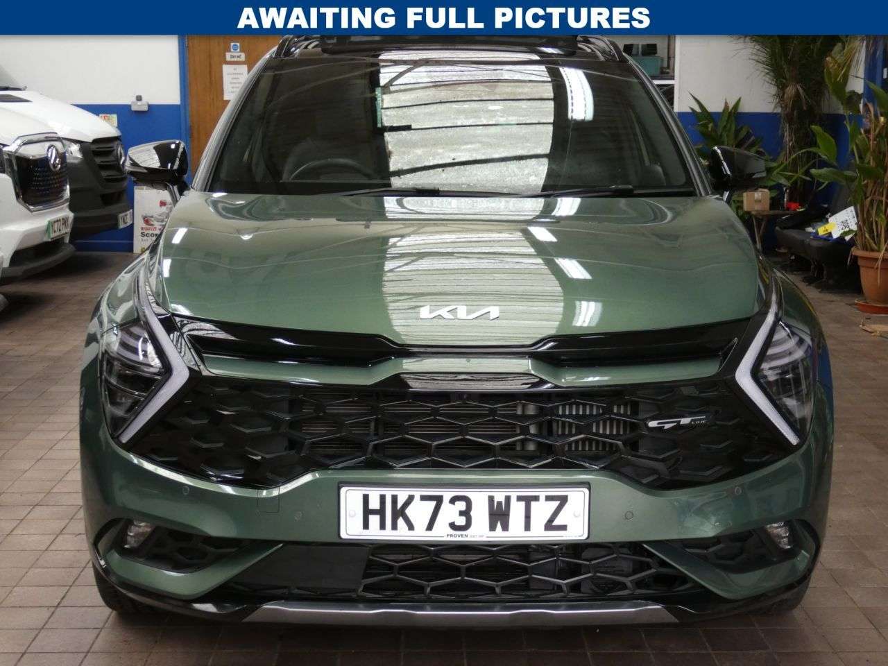 A 2024 KIA SPORTAGE 1.6 T-GDi 13.8kWh GT-Line S SUV 5dr Petrol Plug-in Hybrid Auto AWD Euro 6 ( A 2024 KIA SPORTAGE 1.6 T-GDi 13.8kWh GT-Line S SUV 5dr Petrol Plug-in Hybrid Auto AWD Euro 6 (