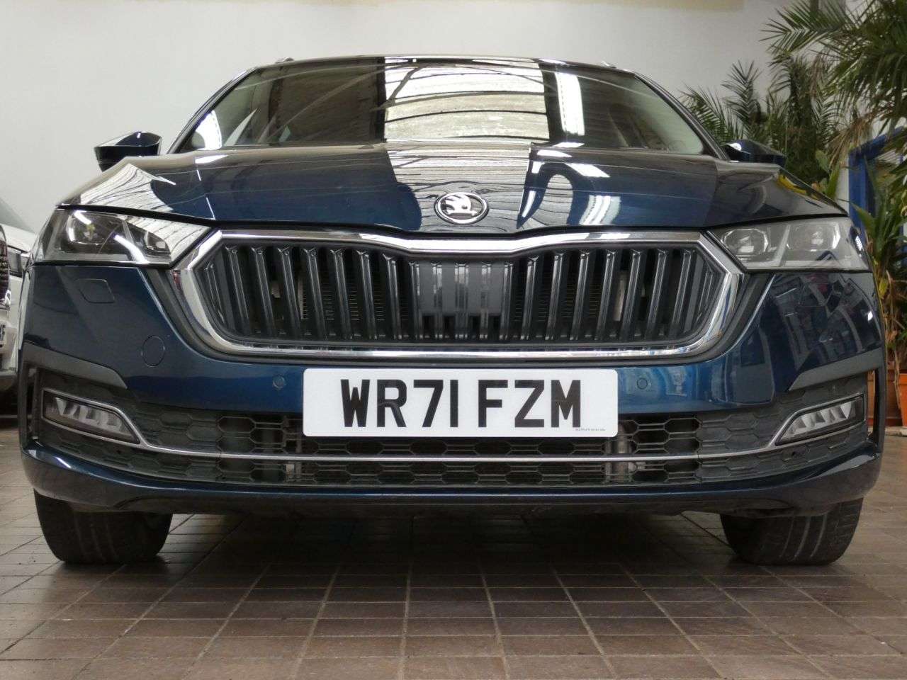 A 2022 SKODA OCTAVIA 1.4 TSI iV 13kWh SE L Estate 5dr Petrol Plug-in Hybrid DSG Euro 6 (s/s) (20 A 2022 SKODA OCTAVIA 1.4 TSI iV 13kWh SE L Estate 5dr Petrol Plug-in Hybrid DSG Euro 6 (s/s) (20