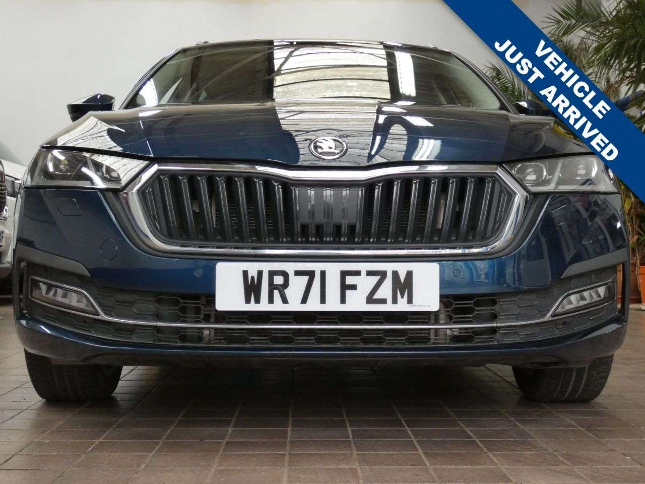 A 2022 SKODA OCTAVIA 1.4 TSI iV 13kWh SE L Estate 5dr Petrol Plug-in Hybrid DSG Euro 6 (s/s) (20 A 2022 SKODA OCTAVIA 1.4 TSI iV 13kWh SE L Estate 5dr Petrol Plug-in Hybrid DSG Euro 6 (s/s) (20