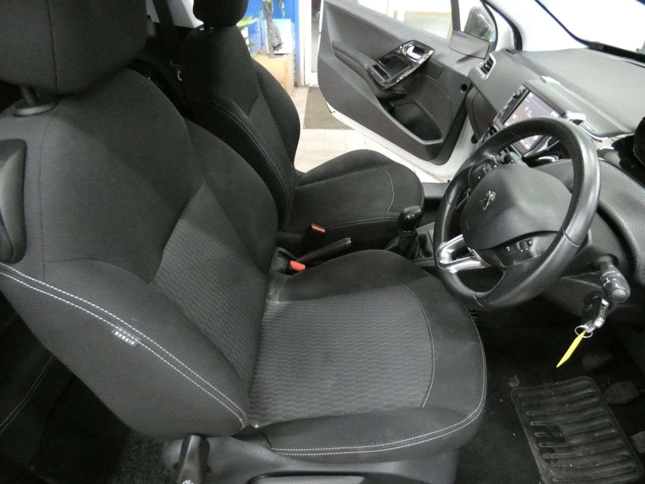 2018 PEUGEOT 208 2018 PEUGEOT 208