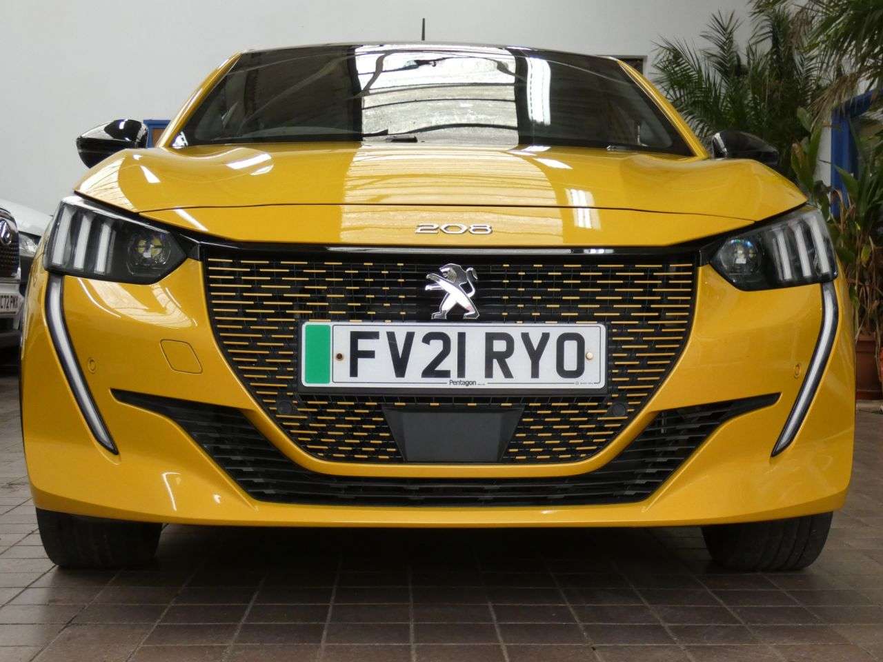A 2021 PEUGEOT E-208 50kWh GT Hatchback 5dr Electric Auto (136 ps) NCE TIDY EXAMPLE 2 OWNERS SER A 2021 PEUGEOT E-208 50kWh GT Hatchback 5dr Electric Auto (136 ps) NCE TIDY EXAMPLE 2 OWNERS SER