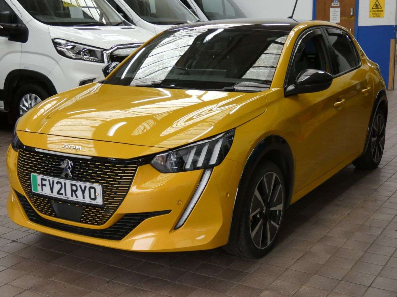 2021 PEUGEOT E-208 2021 PEUGEOT E-208