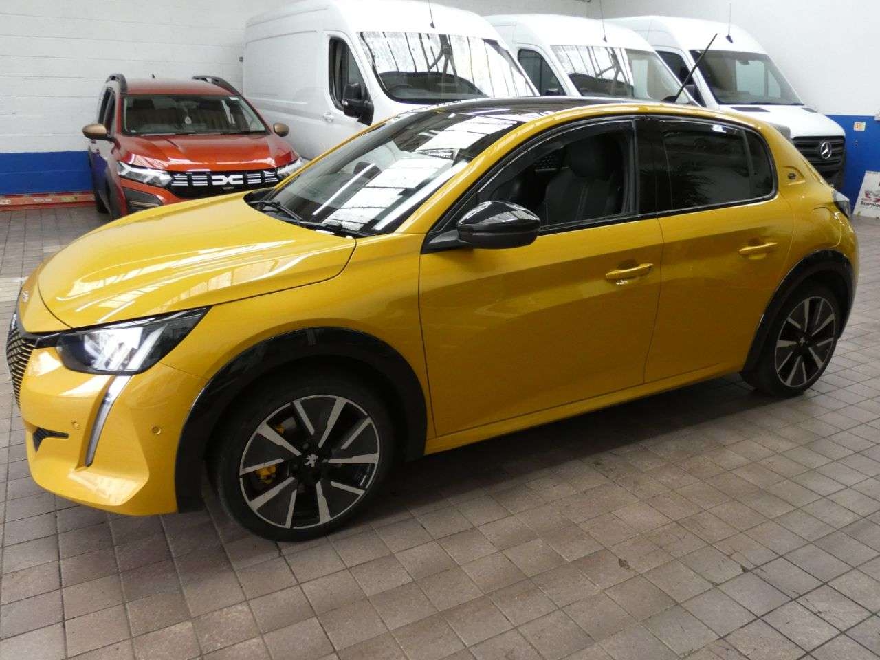 2021 PEUGEOT E-208 2021 PEUGEOT E-208