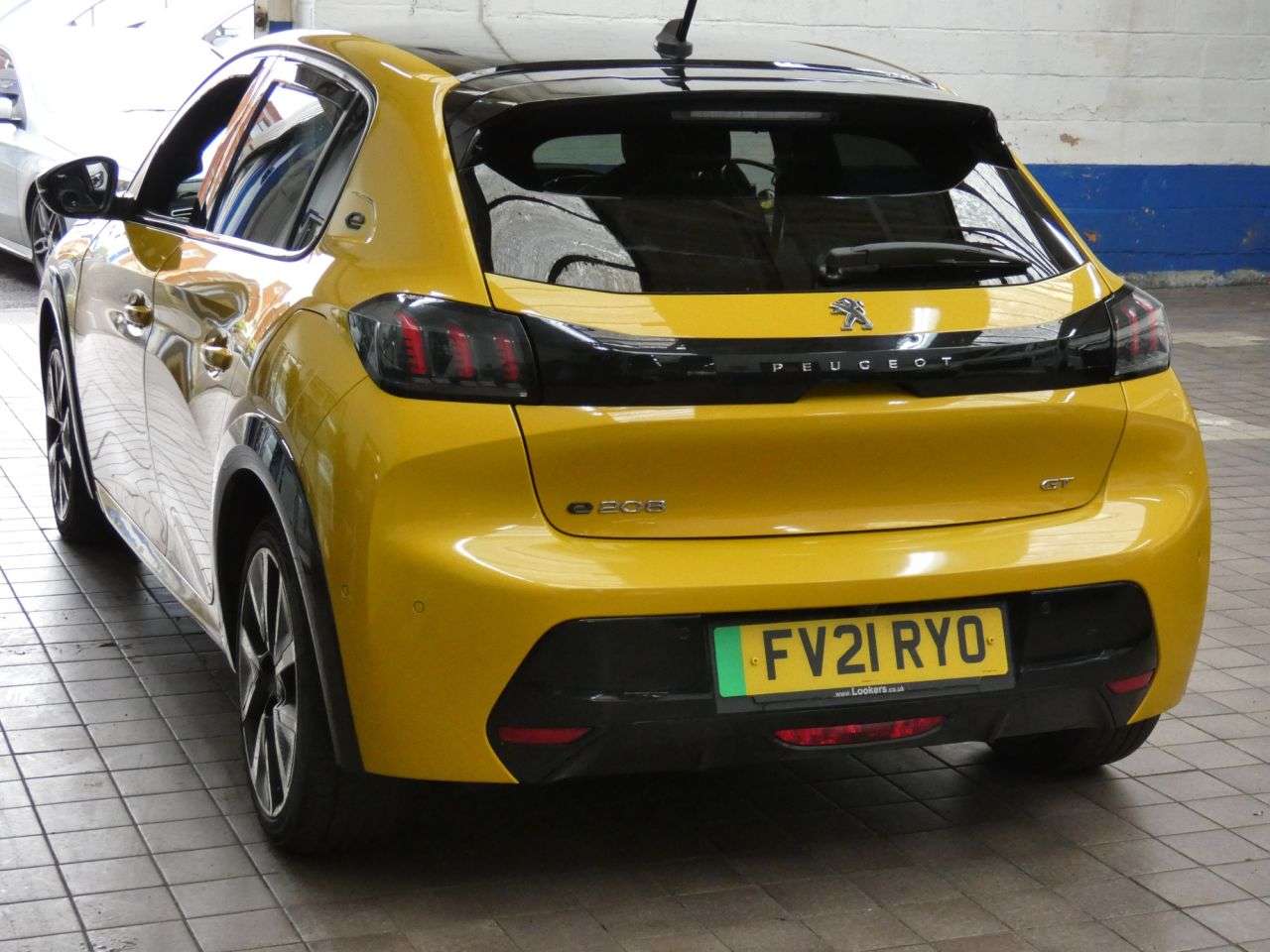 2021 PEUGEOT E-208 2021 PEUGEOT E-208