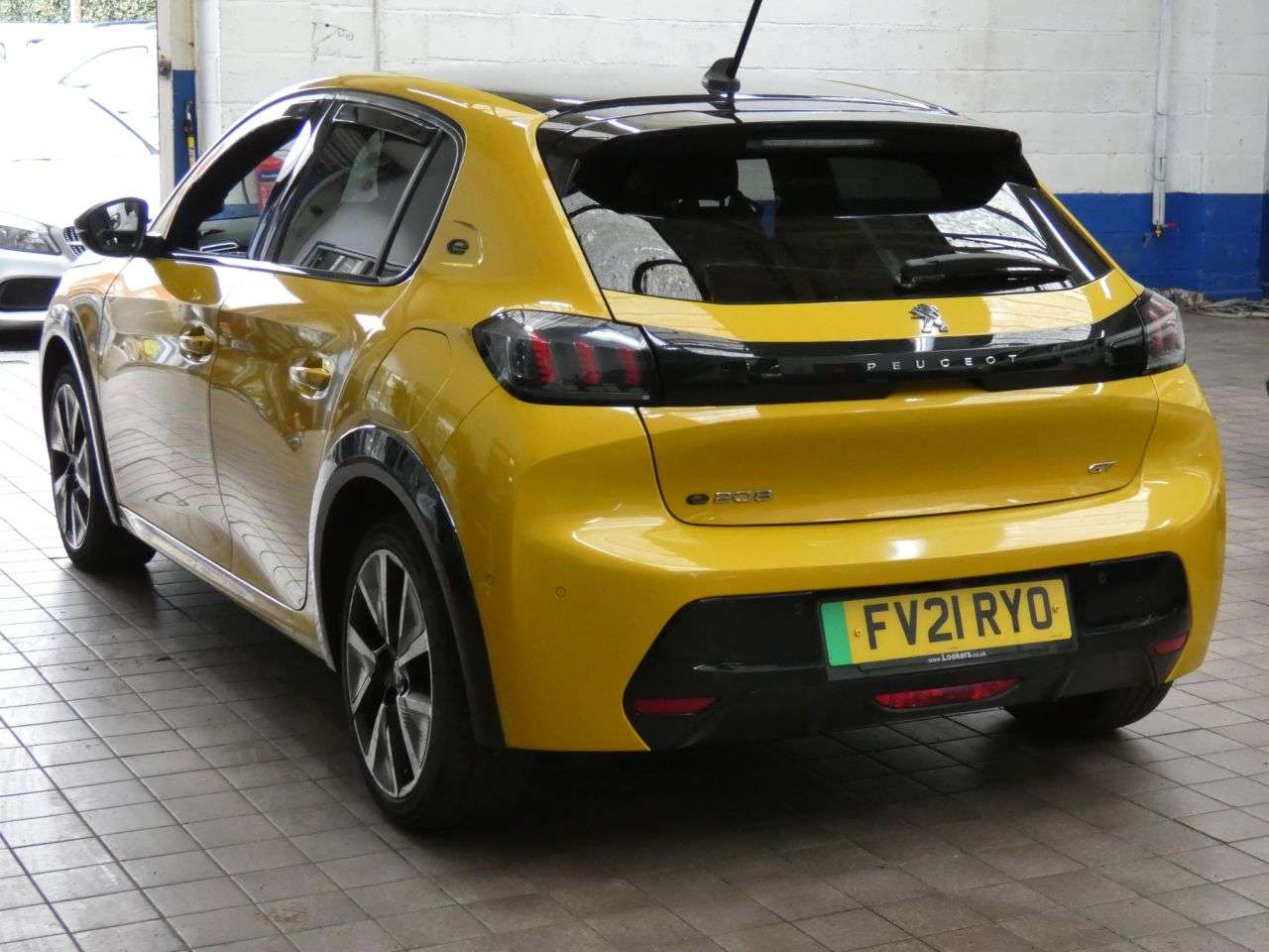 2021 PEUGEOT E-208 2021 PEUGEOT E-208