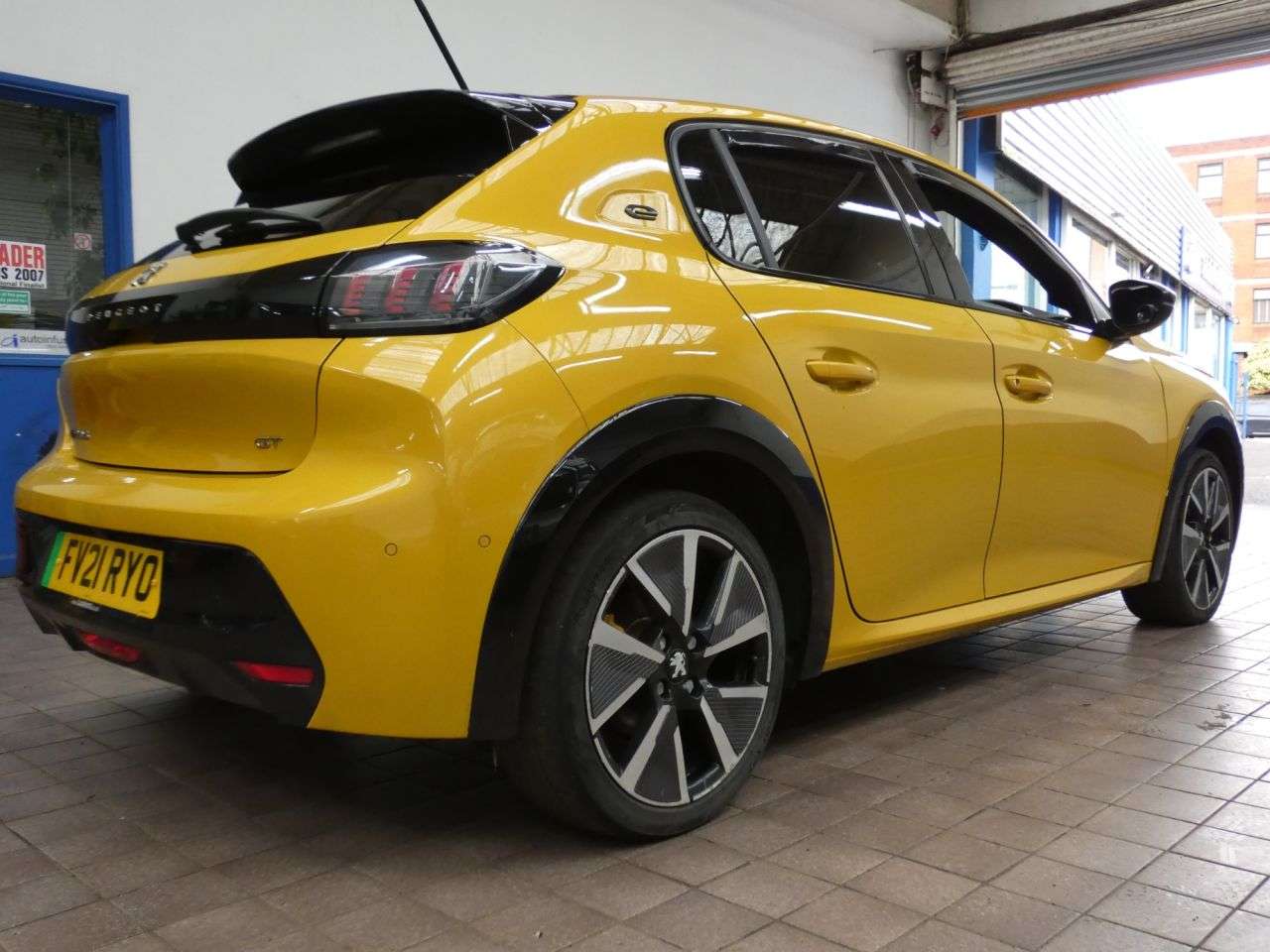 2021 PEUGEOT E-208 2021 PEUGEOT E-208