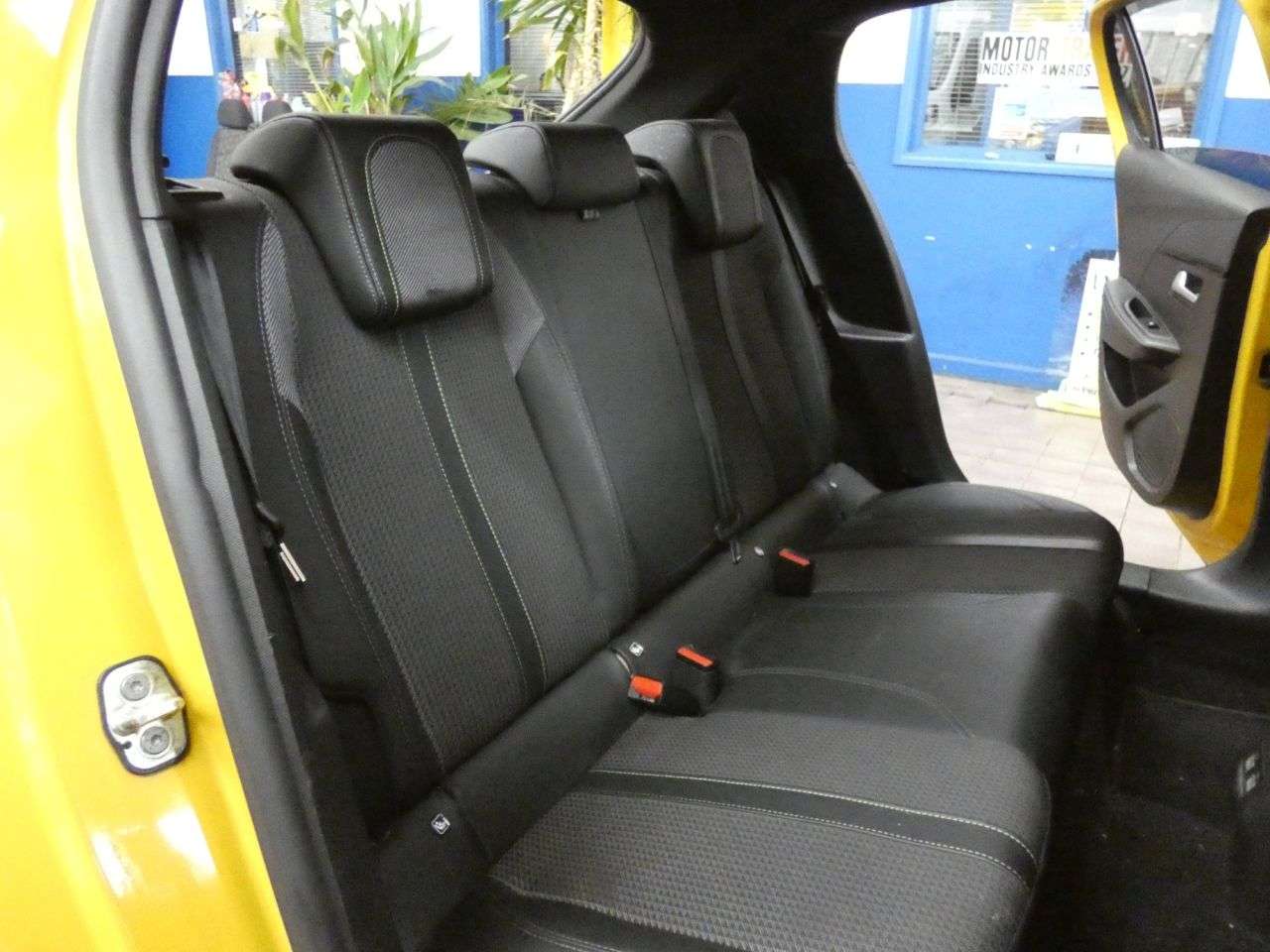 2021 PEUGEOT E-208 2021 PEUGEOT E-208