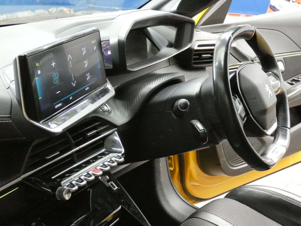 2021 PEUGEOT E-208 2021 PEUGEOT E-208