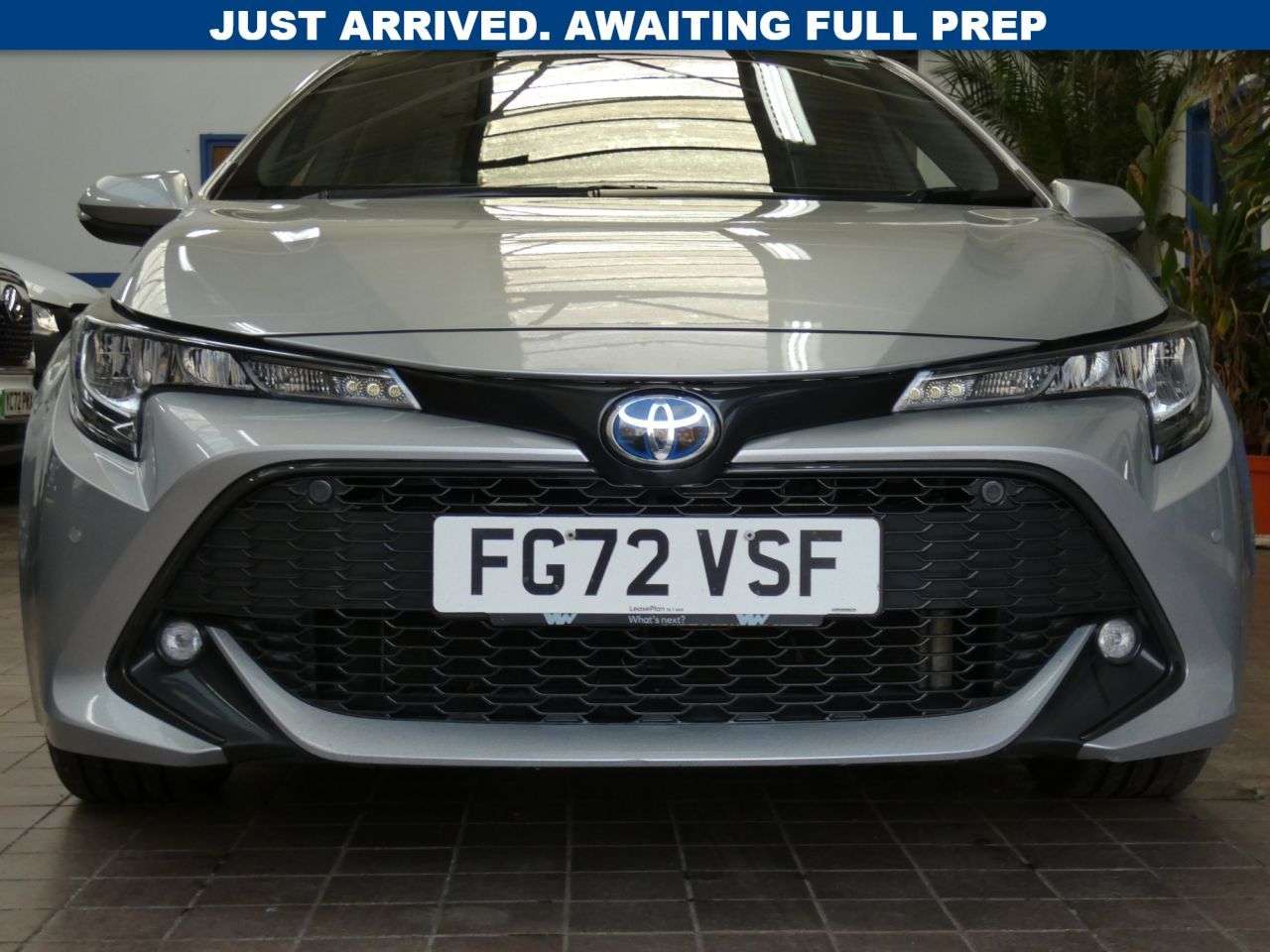 A 2022 TOYOTA COROLLA 2.0 VVT-h Design Touring Sports 5dr Petrol Hybrid CVT Euro 6 (s/s) (196 ps) A 2022 TOYOTA COROLLA 2.0 VVT-h Design Touring Sports 5dr Petrol Hybrid CVT Euro 6 (s/s) (196 ps)