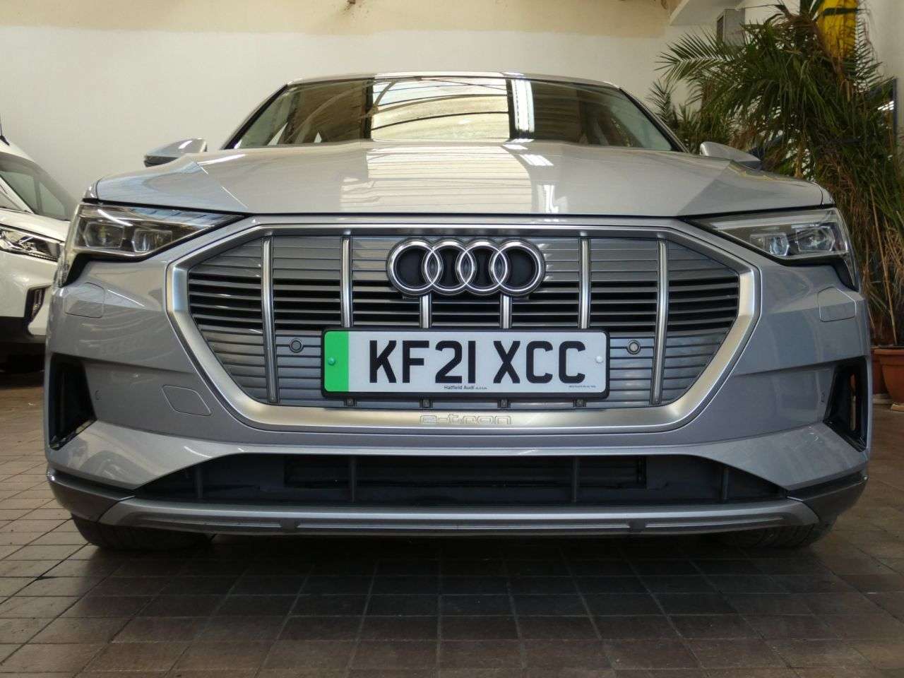 A 2021 AUDI E-TRON 50 Technik SUV 5dr Electric Auto quattro 71.2kWh (11kW Charger) (313 ps) 1 A 2021 AUDI E-TRON 50 Technik SUV 5dr Electric Auto quattro 71.2kWh (11kW Charger) (313 ps) 1