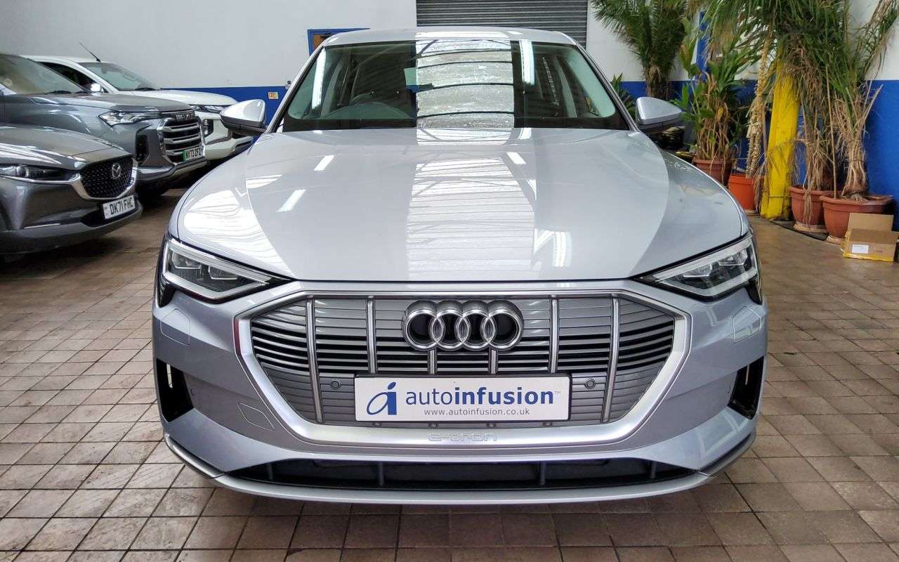 2021 AUDI E-TRON 2021 AUDI E-TRON