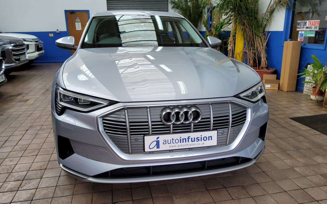 2021 AUDI E-TRON 2021 AUDI E-TRON