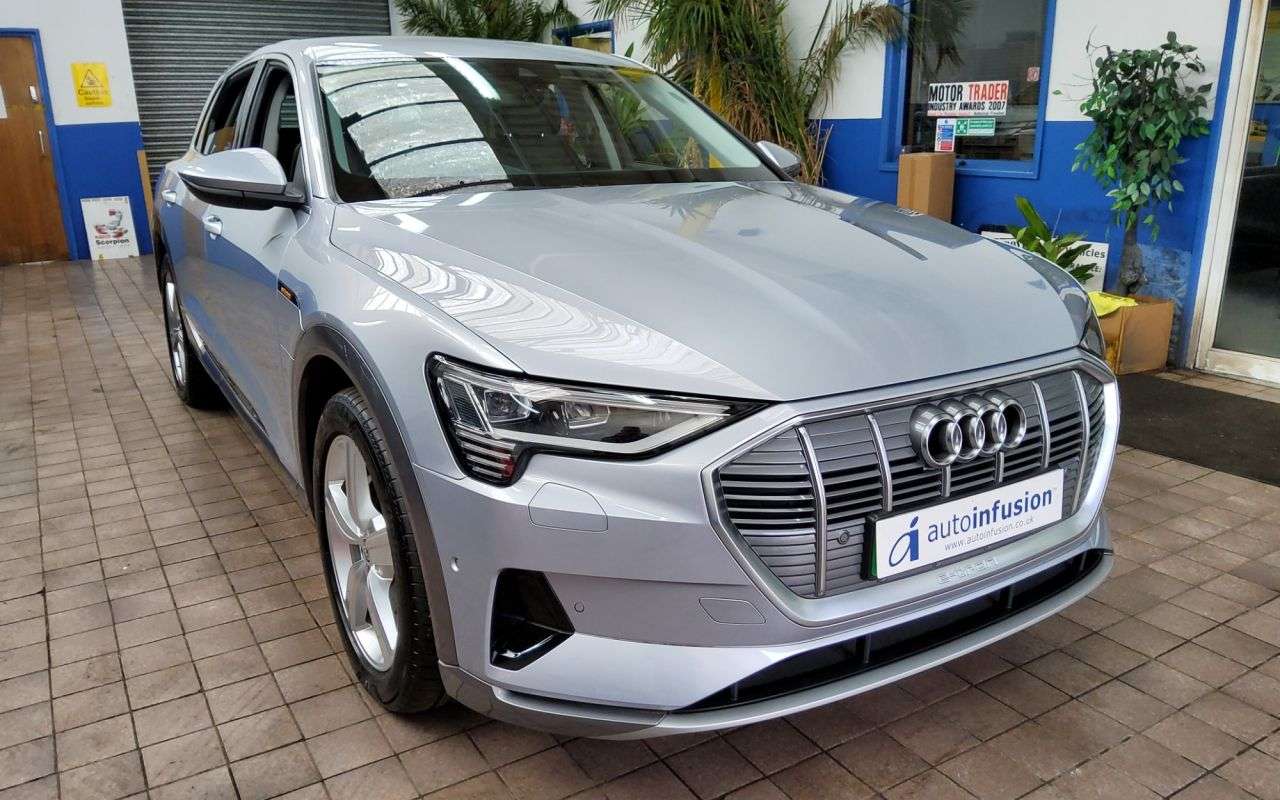 2021 AUDI E-TRON 2021 AUDI E-TRON