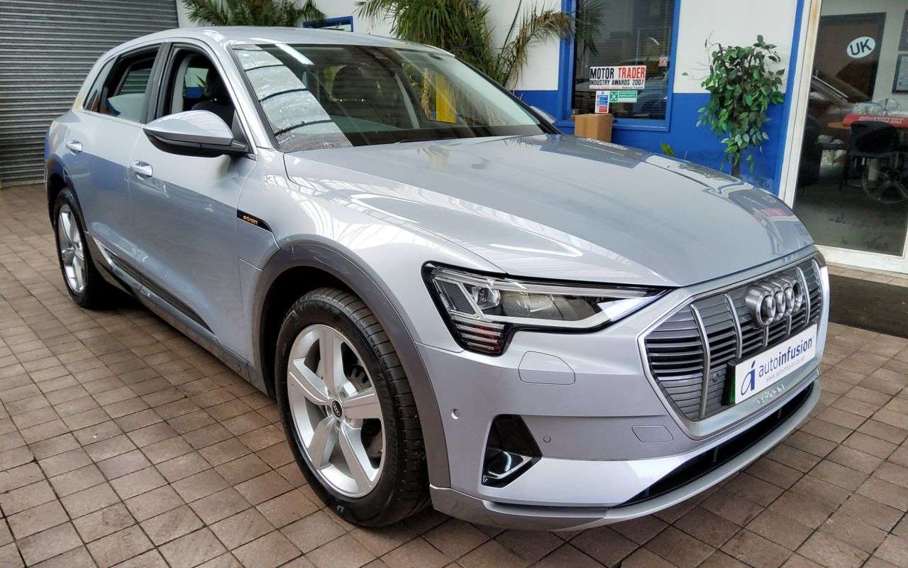 2021 AUDI E-TRON 2021 AUDI E-TRON