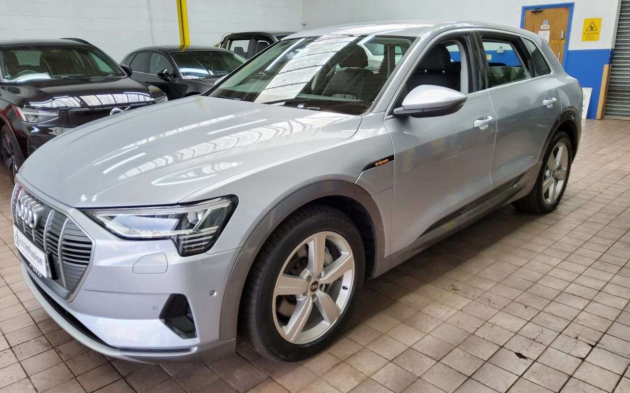 2021 AUDI E-TRON 2021 AUDI E-TRON