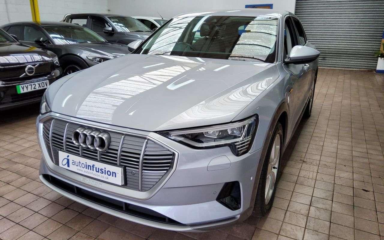 2021 AUDI E-TRON 2021 AUDI E-TRON