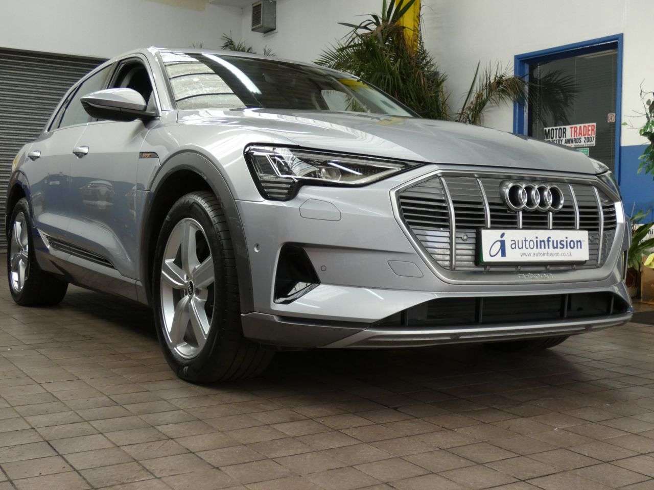 2021 AUDI E-TRON 2021 AUDI E-TRON