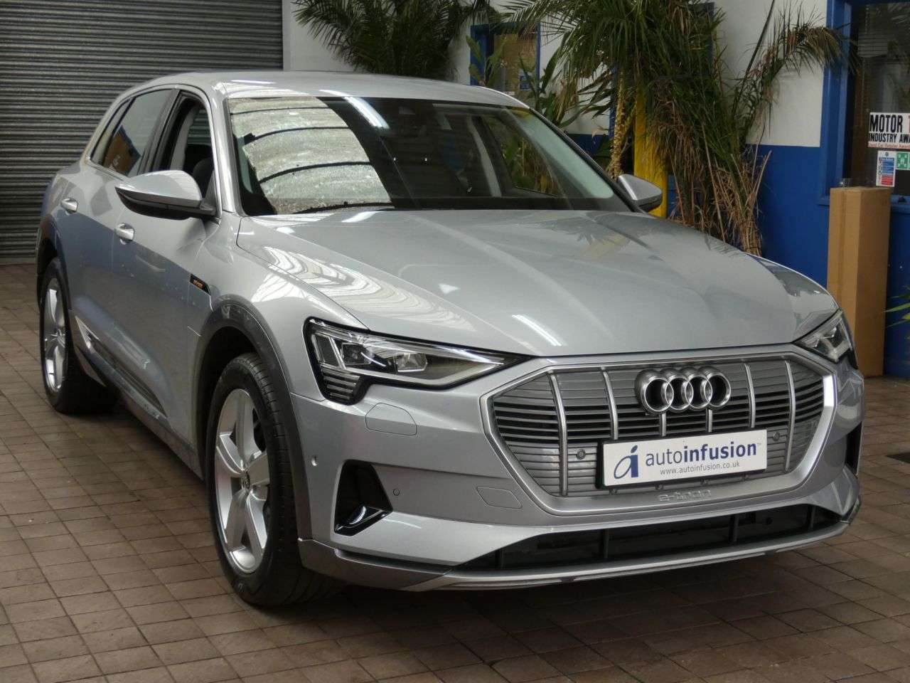 2021 AUDI E-TRON 2021 AUDI E-TRON