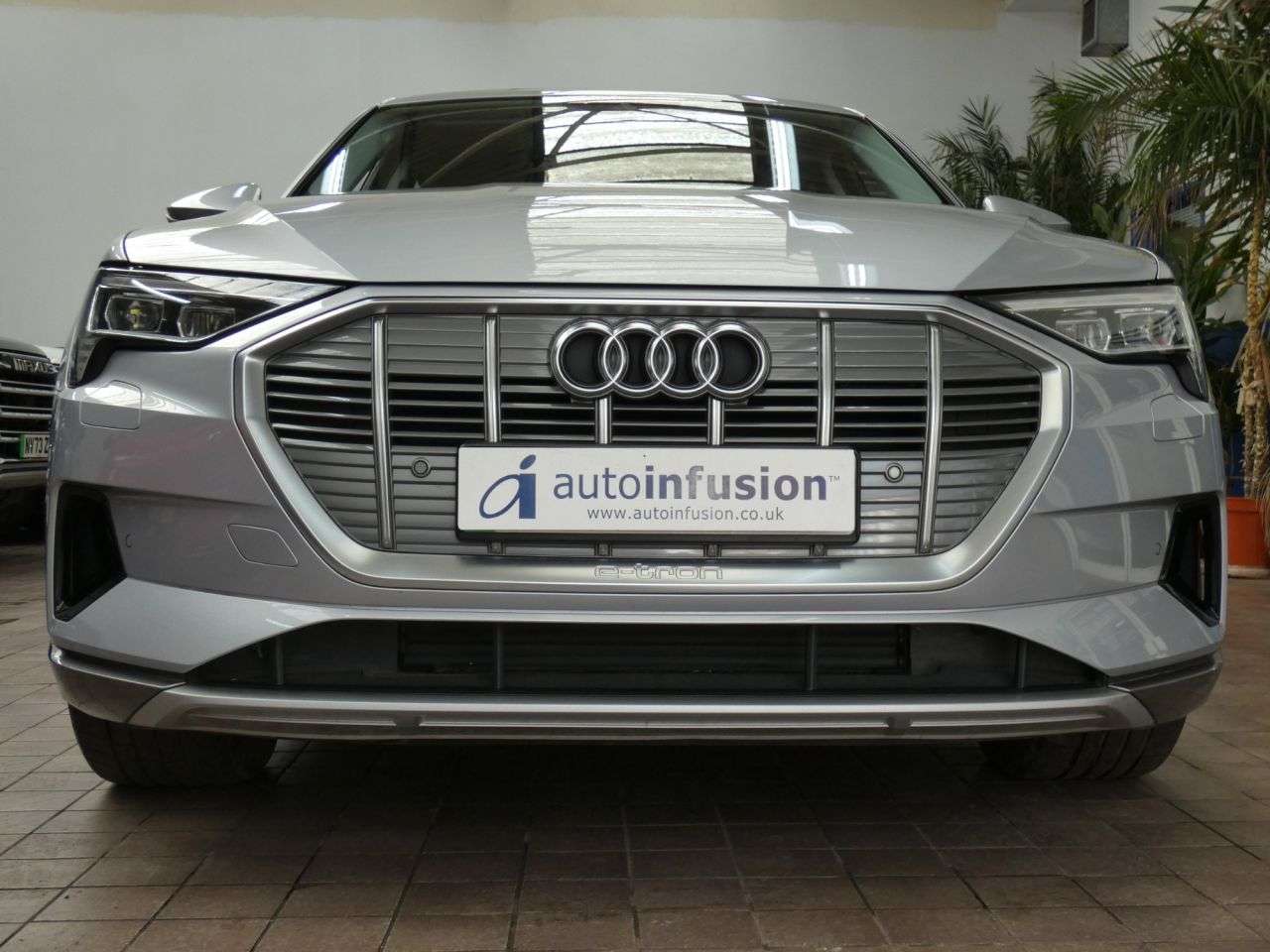 A 2021 AUDI E-TRON 50 Technik SUV 5dr Electric Auto quattro 71.2kWh (11kW Charger) (313 ps) 1 A 2021 AUDI E-TRON 50 Technik SUV 5dr Electric Auto quattro 71.2kWh (11kW Charger) (313 ps) 1
