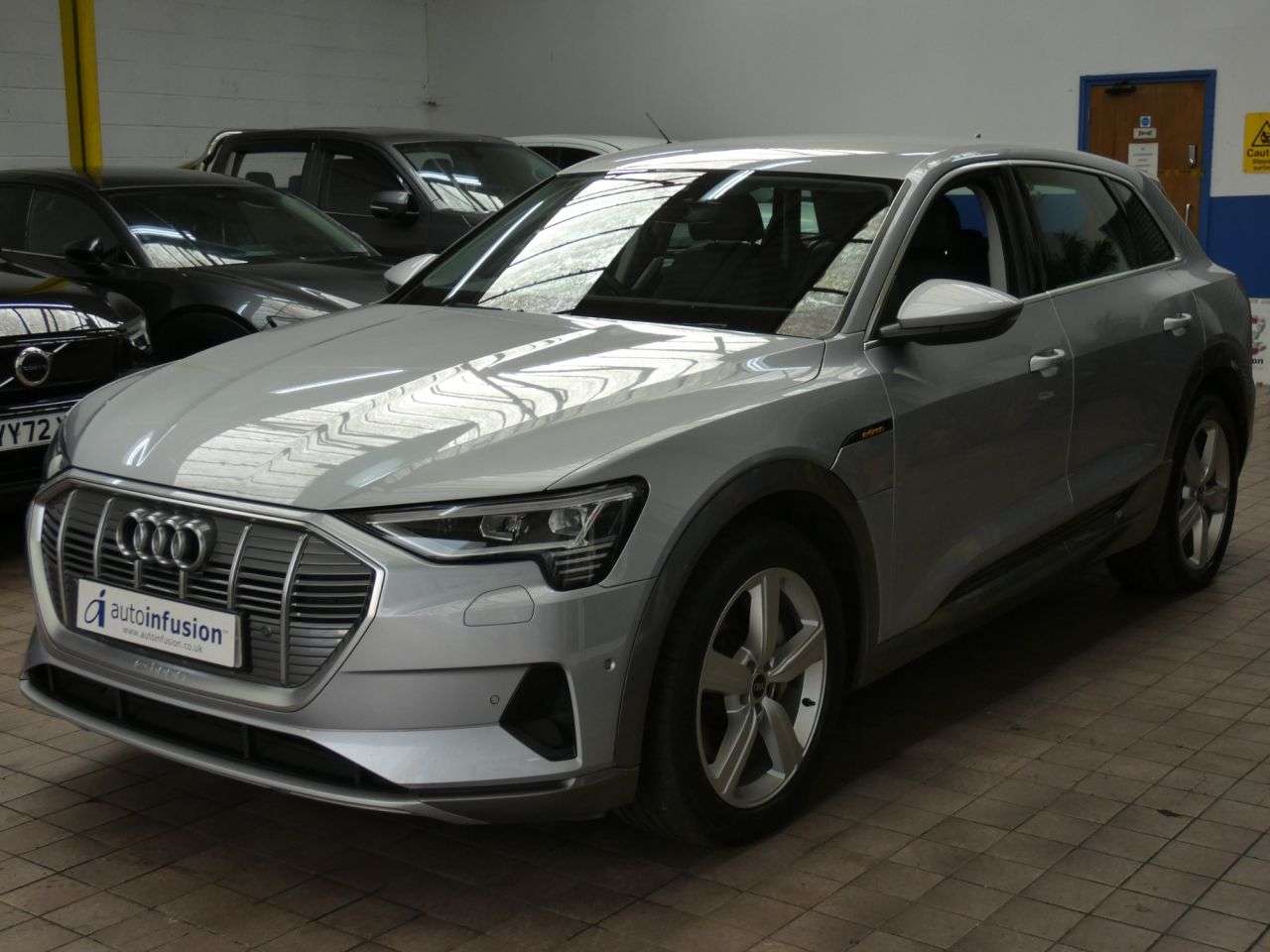 2021 AUDI E-TRON 2021 AUDI E-TRON