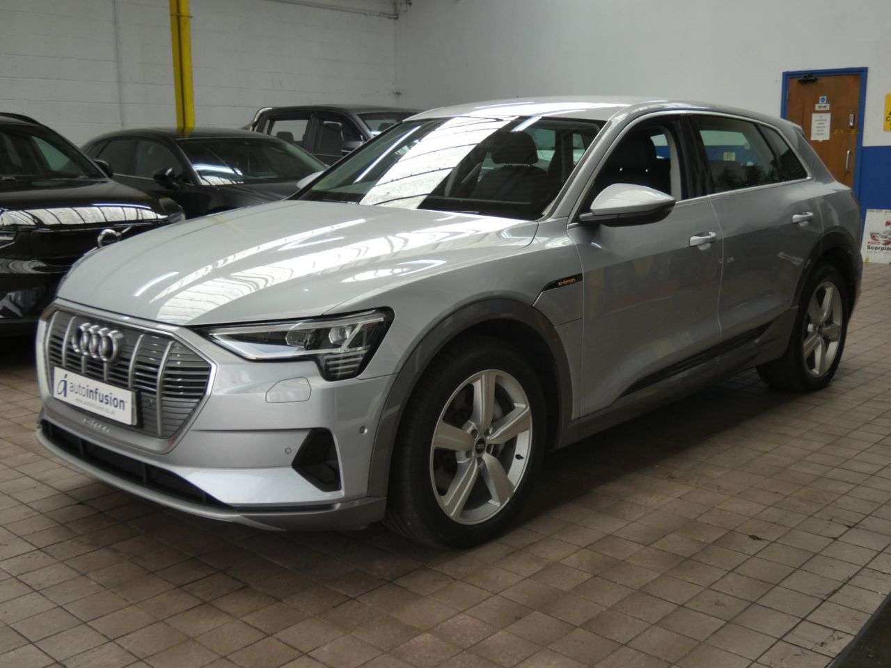 2021 AUDI E-TRON 2021 AUDI E-TRON