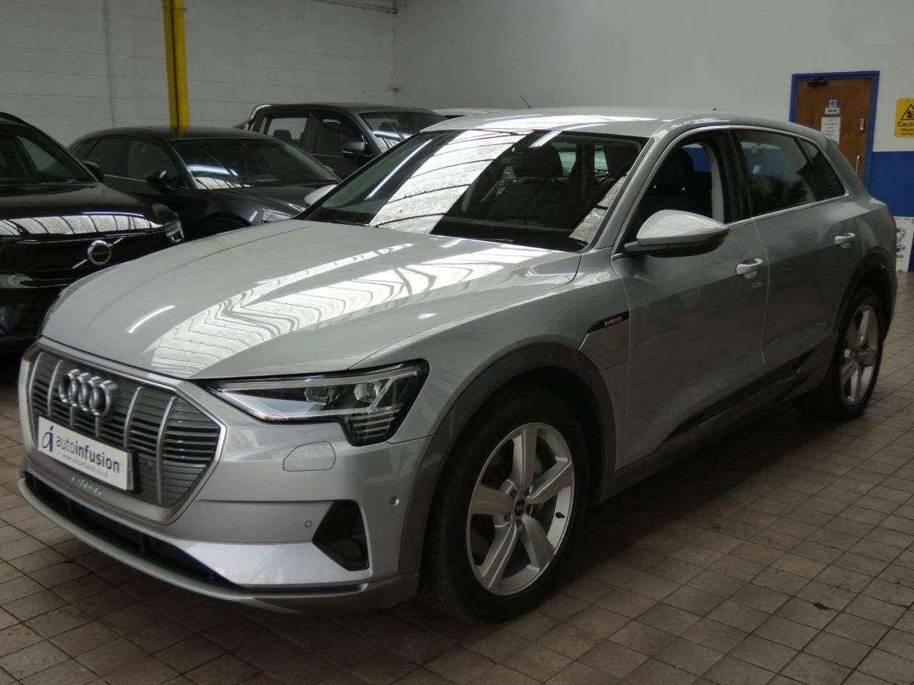 2021 AUDI E-TRON 2021 AUDI E-TRON
