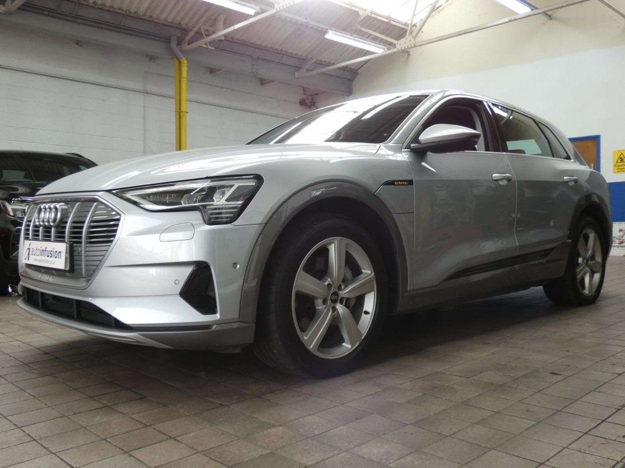 2021 AUDI E-TRON 2021 AUDI E-TRON