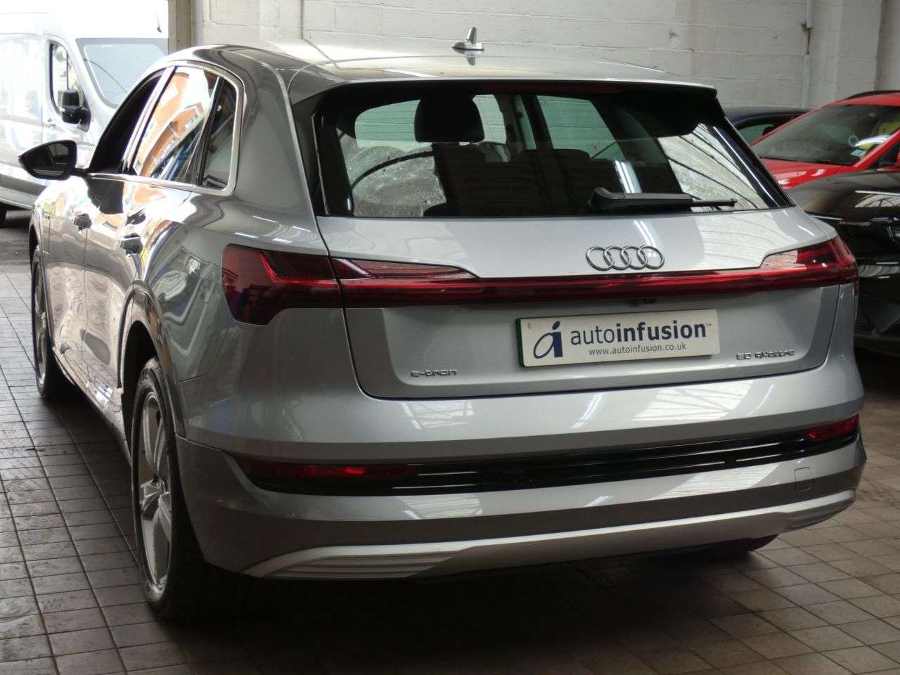 2021 AUDI E-TRON 2021 AUDI E-TRON
