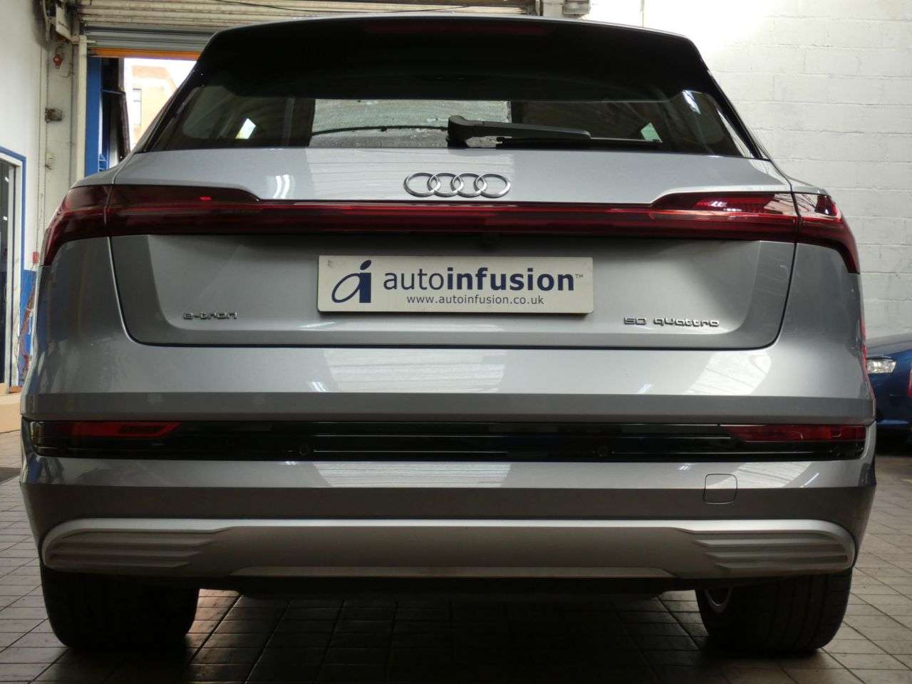2021 AUDI E-TRON 2021 AUDI E-TRON