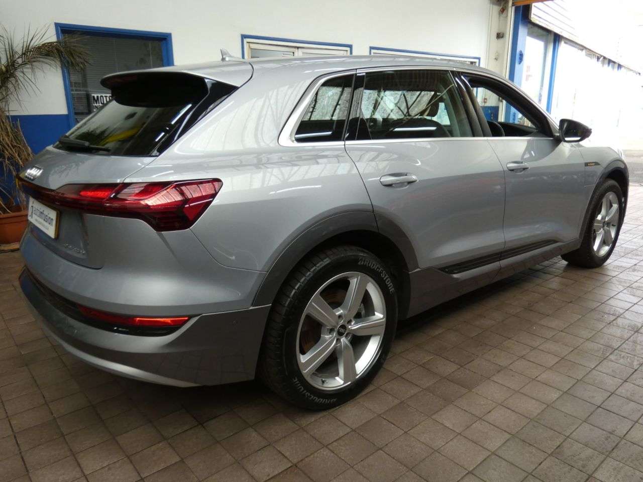 2021 AUDI E-TRON 2021 AUDI E-TRON