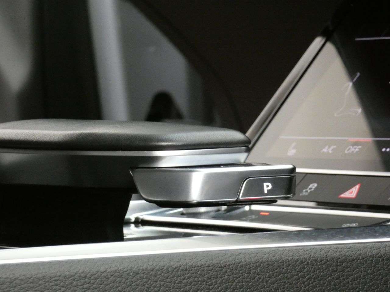 2021 AUDI E-TRON 2021 AUDI E-TRON