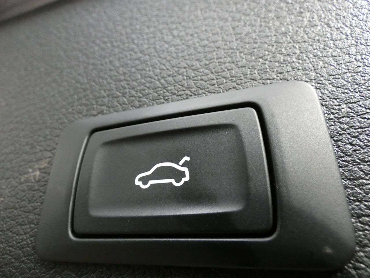2021 AUDI E-TRON 2021 AUDI E-TRON