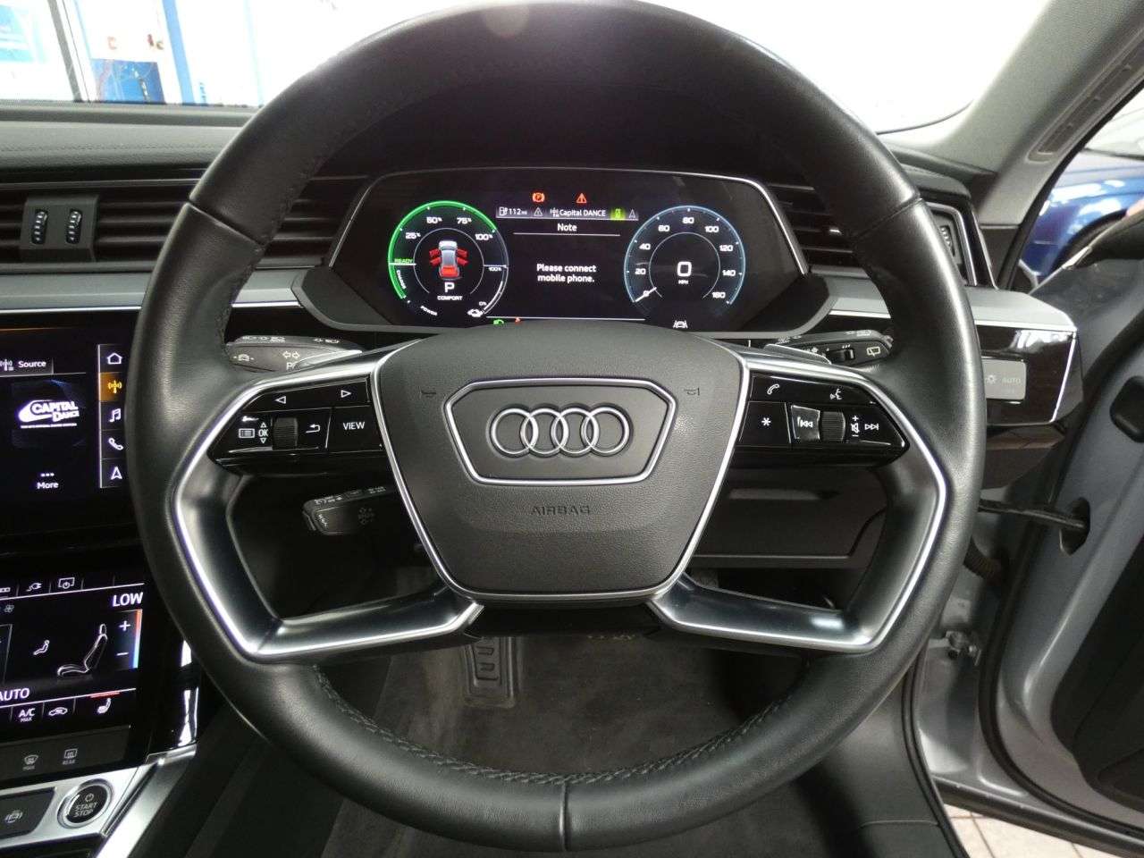2021 AUDI E-TRON 2021 AUDI E-TRON