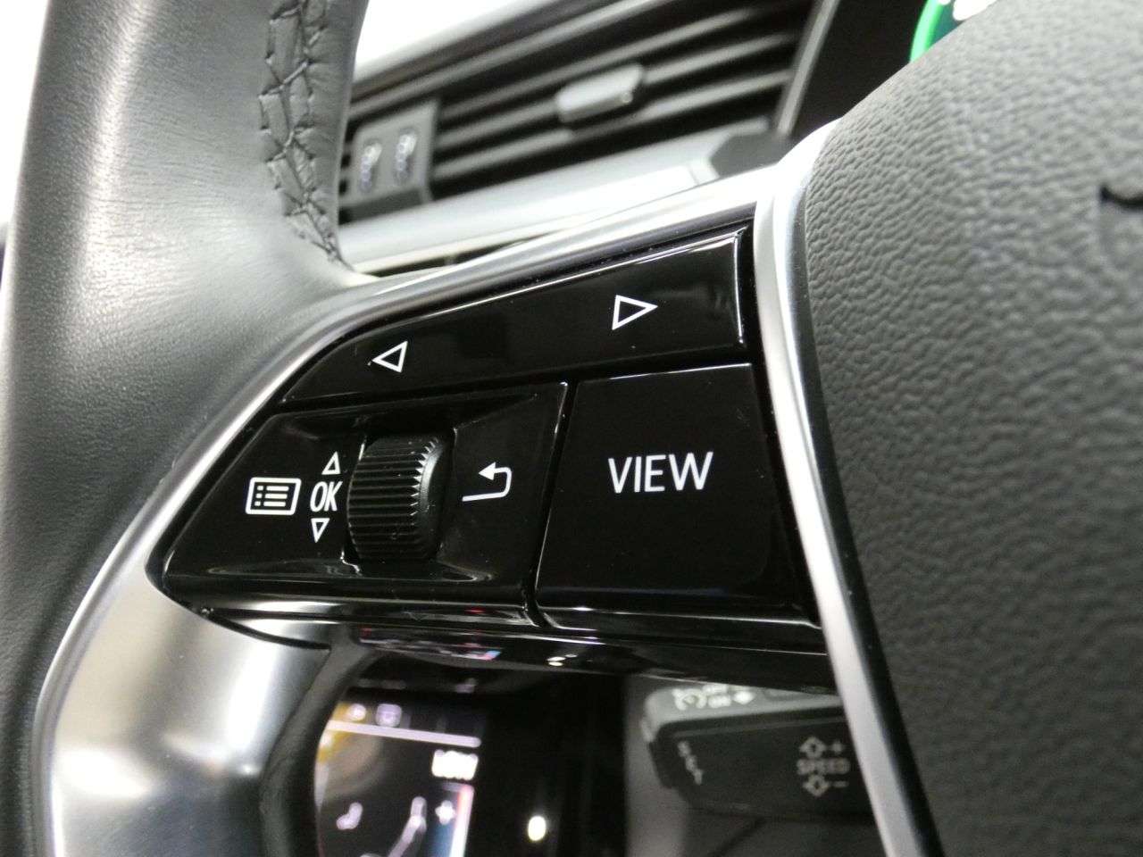 2021 AUDI E-TRON 2021 AUDI E-TRON