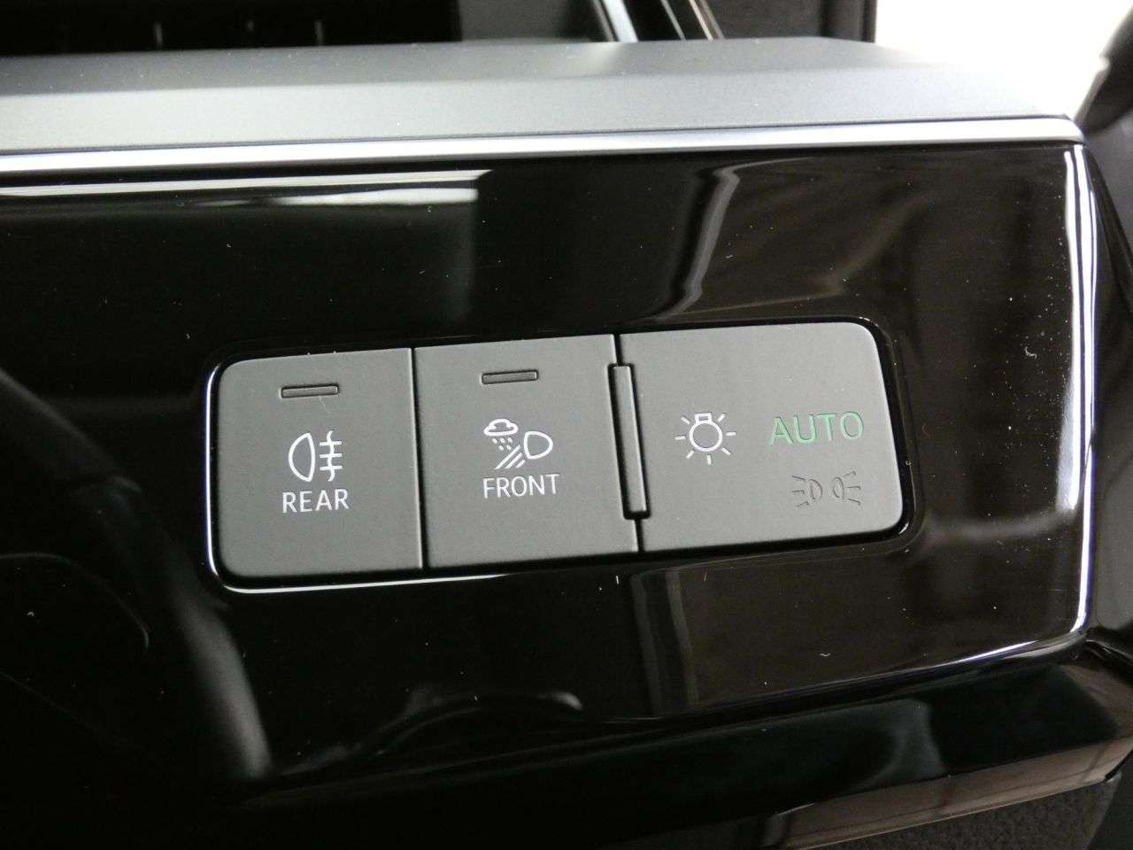 2021 AUDI E-TRON 2021 AUDI E-TRON