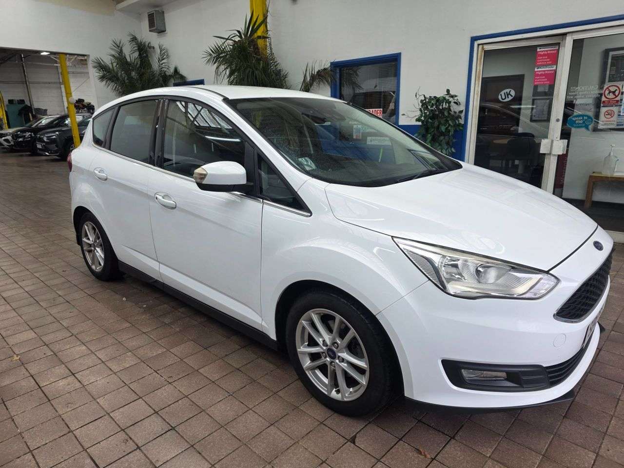 A 2018 FORD C-MAX 1.5 TDCi Zetec MPV 5dr Diesel Manual Euro 6 (s/s) (120 ps) SAT NAV. Cruise A 2018 FORD C-MAX 1.5 TDCi Zetec MPV 5dr Diesel Manual Euro 6 (s/s) (120 ps) SAT NAV. Cruise