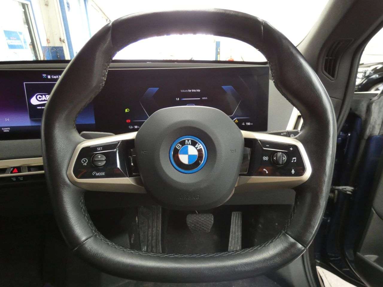 2022 BMW IX 2022 BMW IX