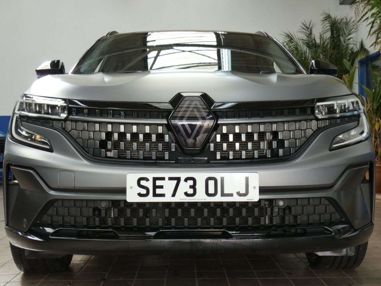 A 2023 RENAULT AUSTRAL 1.2 E-TECH techno esprit Alpine SUV 5dr Petrol Hybrid Auto Euro 6 (s/s) (20 A 2023 RENAULT AUSTRAL 1.2 E-TECH techno esprit Alpine SUV 5dr Petrol Hybrid Auto Euro 6 (s/s) (20