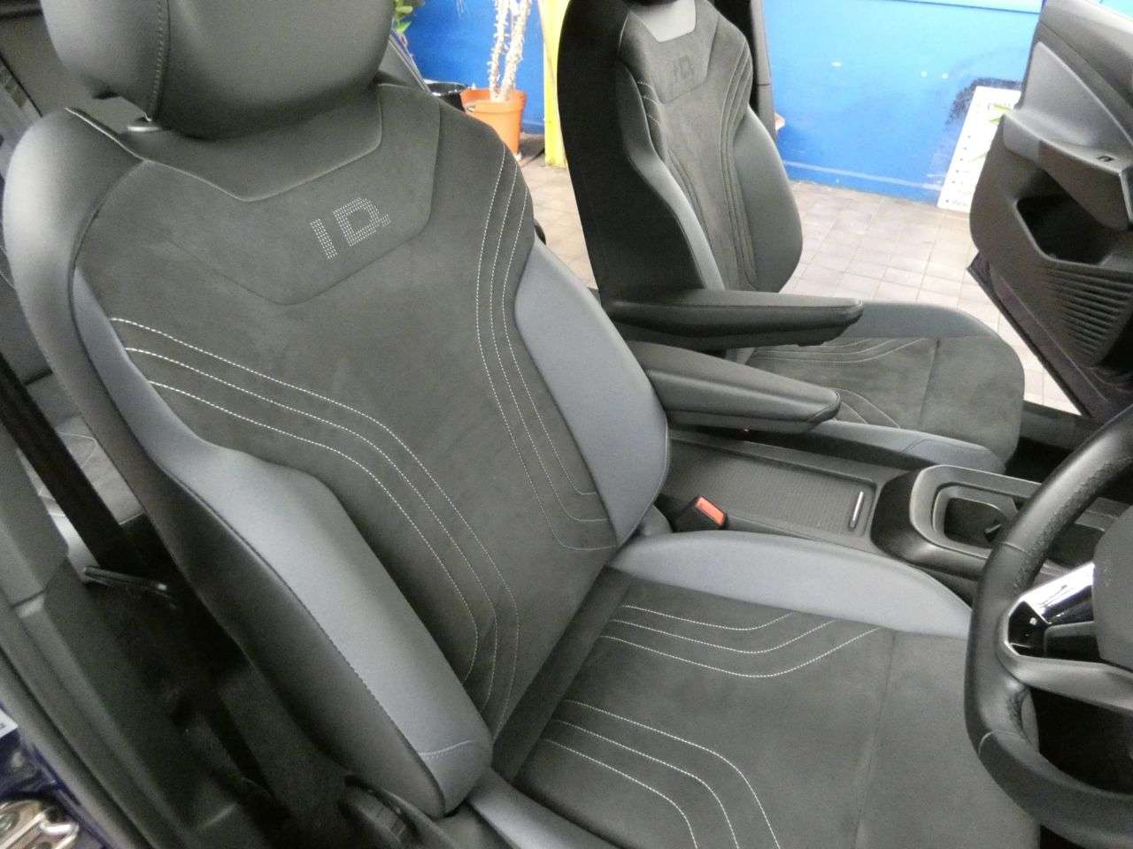 2023 VOLKSWAGEN ID.4 2023 VOLKSWAGEN ID.4