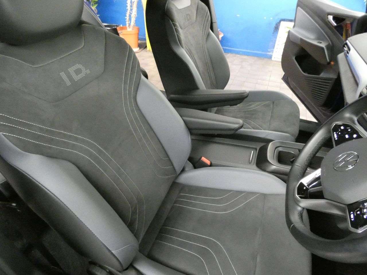 2023 VOLKSWAGEN ID.4 2023 VOLKSWAGEN ID.4