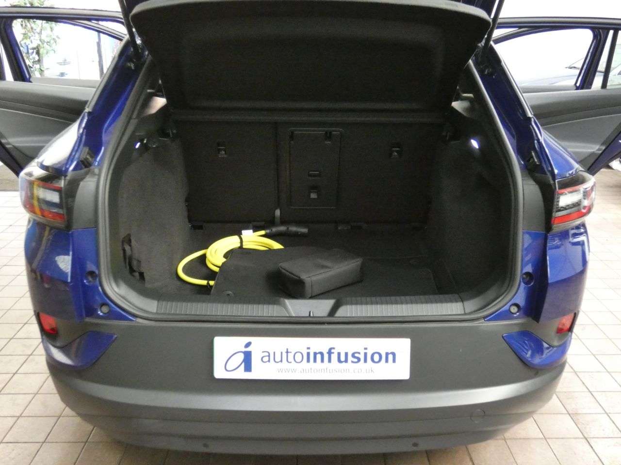 2023 VOLKSWAGEN ID.4 2023 VOLKSWAGEN ID.4