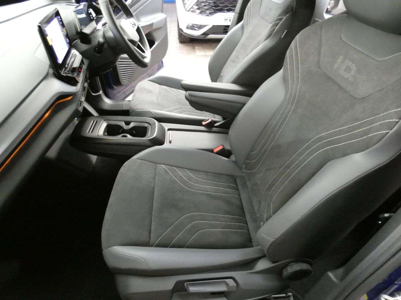 2023 VOLKSWAGEN ID.4 2023 VOLKSWAGEN ID.4